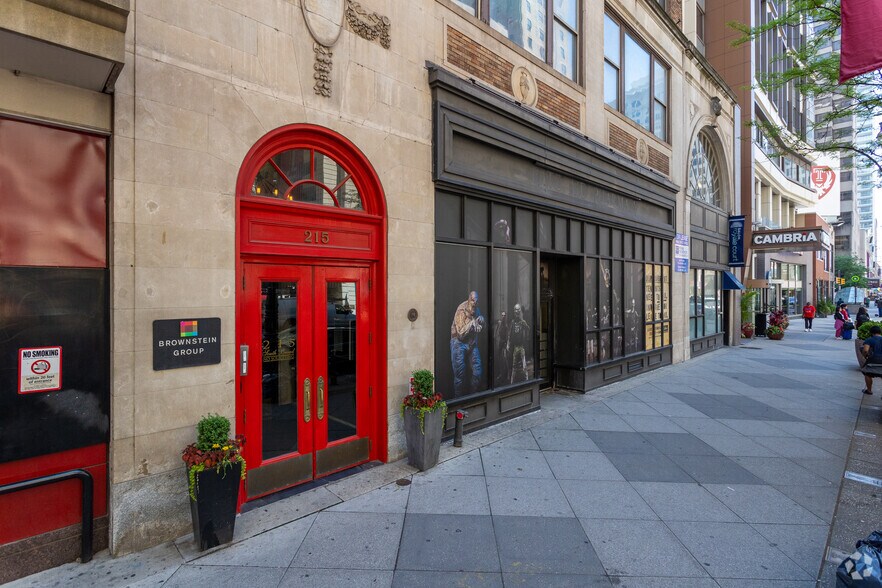 More Photos Of 215 S Broad St, Philadelphia Office For Lease