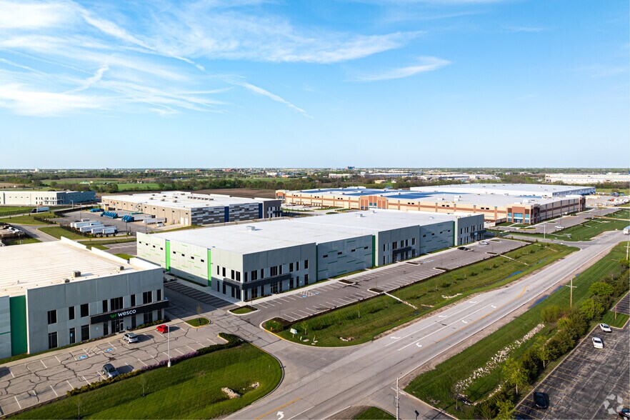 More Photos Of 22350 W 167th St, Olathe Distribution For Lease