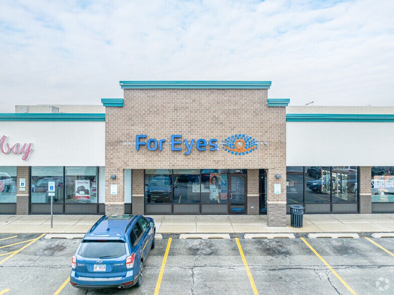 More Photos Of 300-700 Broadview Village Sq, Broadview Unknown For Sale