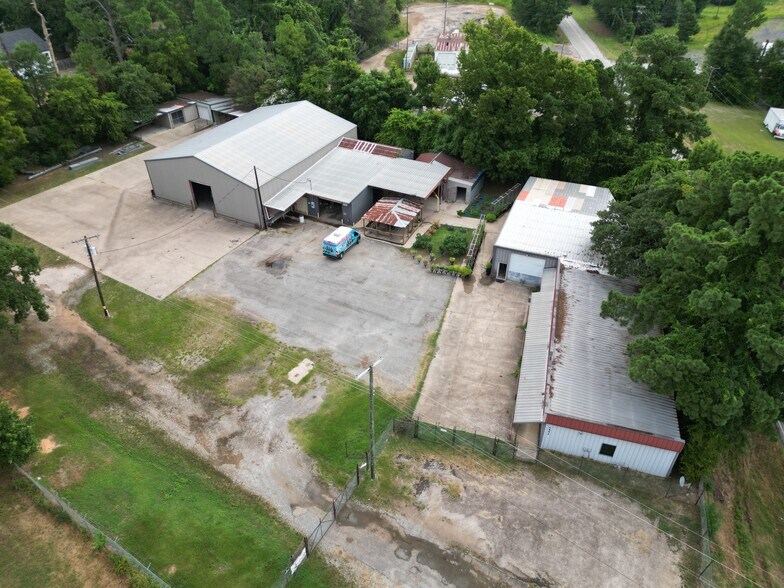 More Photos Of 4895 FM 850, Tyler Flex For Lease