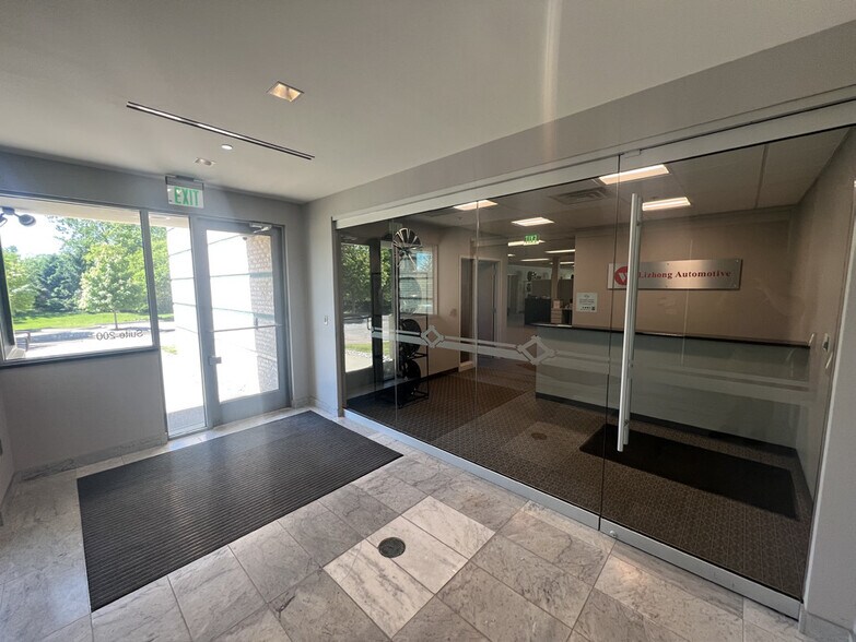 More Photos Of 45525 Grand River Ave, Novi Office For Lease