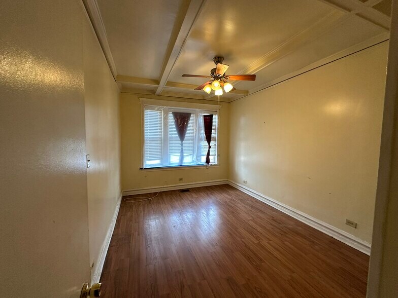 More Photos Of , Chicago Multifamily For Sale