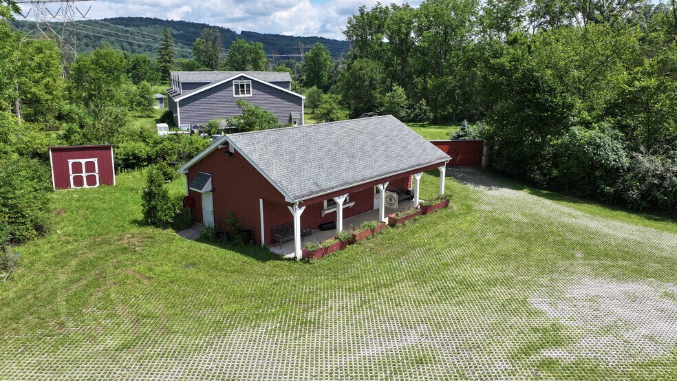 More Photos Of 3001 Moyer Rd, Hellertown Restaurant For Lease