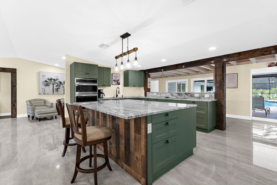 More Photos Of 22226 Sr 64, Bradenton Specialty For Sale