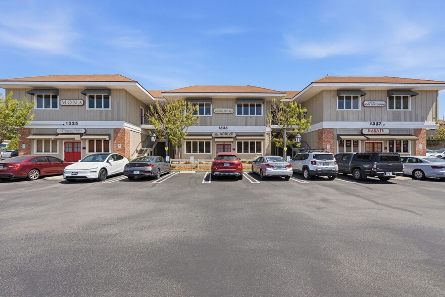 More Photos Of 1321-1345 E Thousand Oaks Blvd, Thousand Oaks Unknown For Lease
