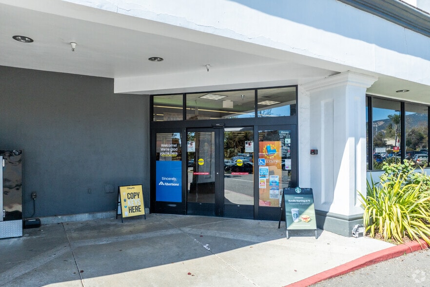 More Photos Of 7127 Hollister Ave, Goleta Storefront For Lease