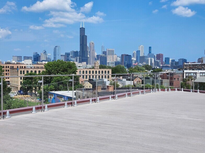 More Photos Of 2150 S Canalport Ave, Chicago Loft Creative Space For Lease