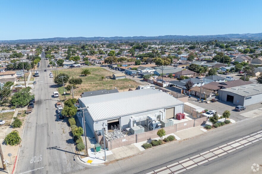 More Photos Of 301 E Laurel Ave, Lompoc Warehouse For Lease