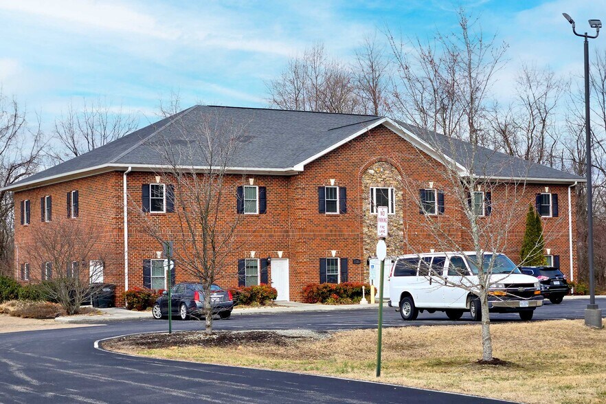 More Photos Of 1120 By Pass Rd, Vinton Medical For Sale
