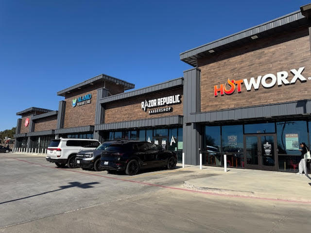 More Photos Of 12047 Potranco Road, San Antonio Freestanding For Lease