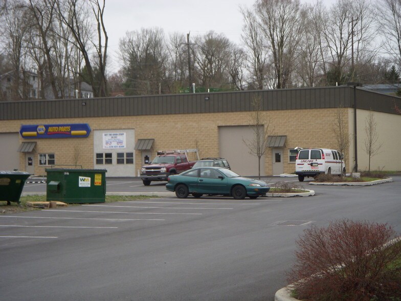 More Photos Of 320 N 1st St, Stroudsburg Warehouse For Sale