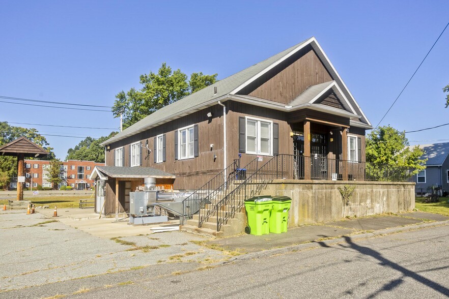 More Photos Of 52 Gladdu Ave, Chicopee General Retail For Sale