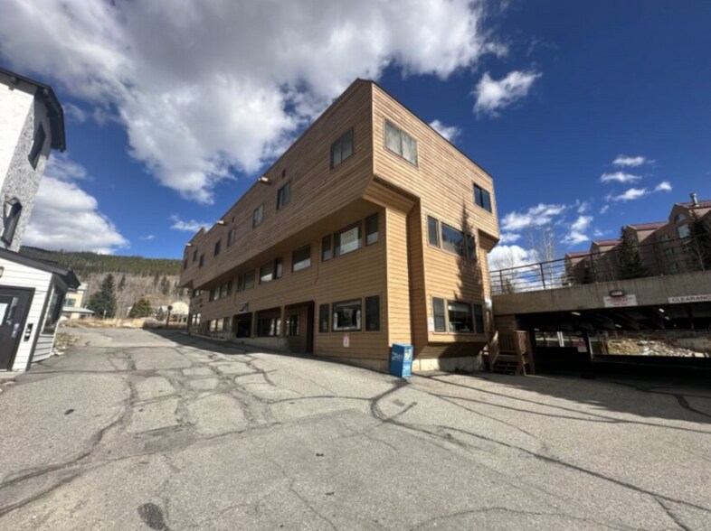 More Photos Of 23024 US Highway 6, Keystone Office For Sale