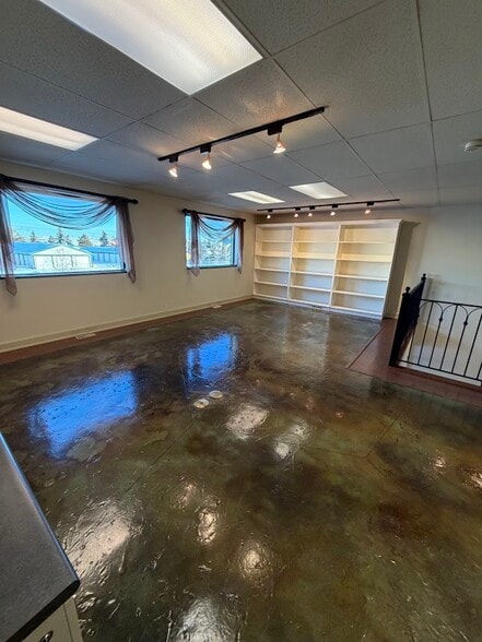 More Photos Of 11113 83 Av, Fort Saskatchewan Warehouse For Sale