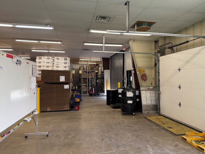 More Photos Of 6020 Benore Rd, Toledo Manufacturing For Sale