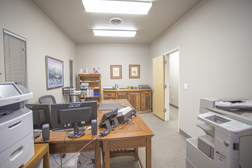 More Photos Of 132 E 5th St, Delta Office For Lease