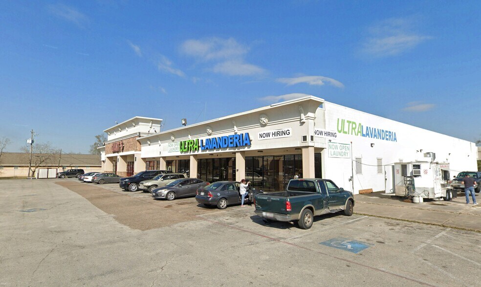 More Photos Of 2731-2801 Red Bluff Rd, Pasadena Unknown For Lease