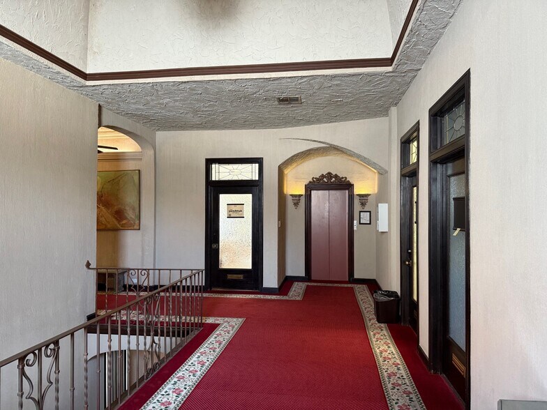 More Photos Of 3900 Market St, Riverside Storefront Retail Office For Lease