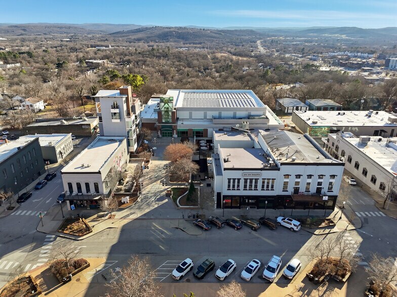 More Photos Of 21 W Mountain St, Fayetteville Storefront Retail Office For Lease