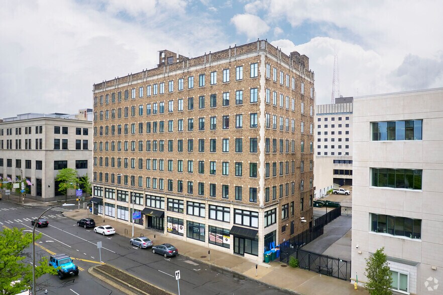 More Photos Of 65 W Broad St, Rochester Apartments For Lease