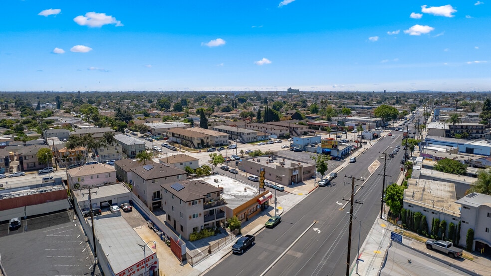 More Photos Of 10236 Long Beach Blvd, Lynwood Supermarket For Sale
