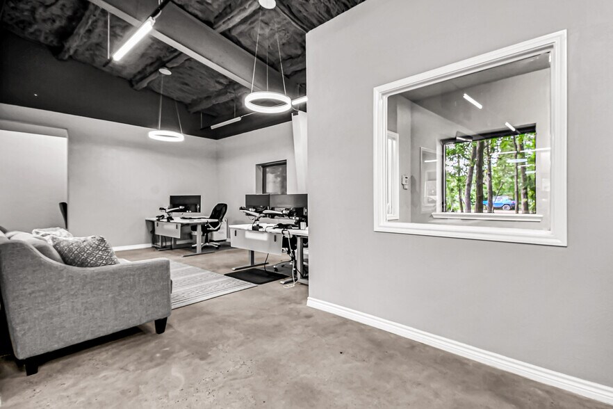 More Photos Of 122 Heatherwood Dr, Spring Loft Creative Space For Lease