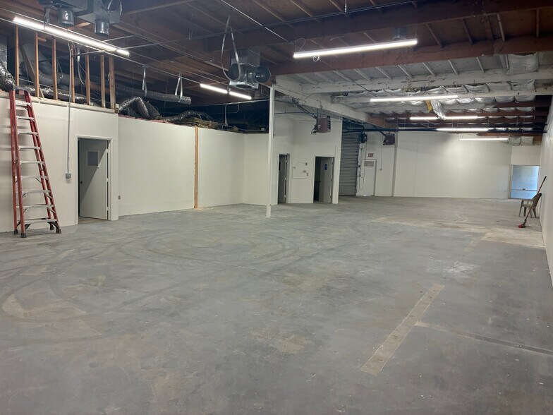 More Photos Of 1064 Woodland Ave, Modesto Warehouse For Lease