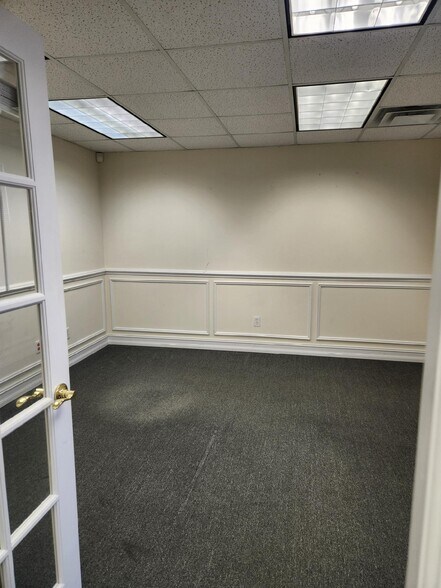 More Photos Of 85 Echo Ave, Miller Place Office For Lease
