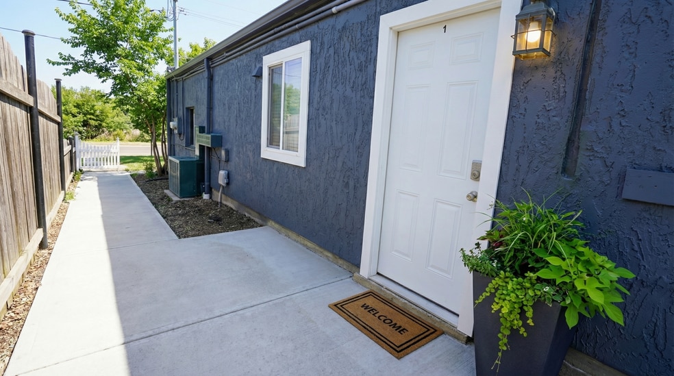 Primary Photo Of 39 Shade St, Cambridge General Retail For Lease