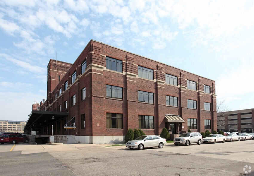 More Photos Of 600 Stinson Blvd NE, Minneapolis Office For Sale