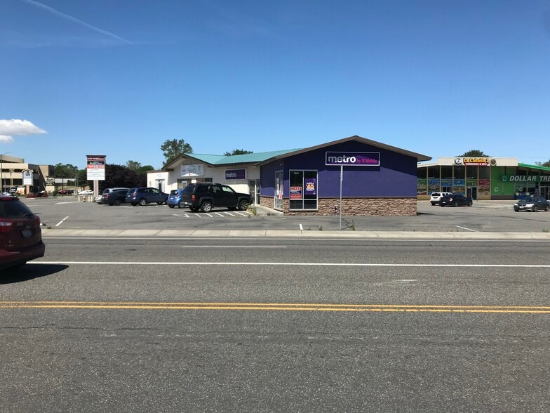 More Photos Of 1301 Jadwin Ave, Richland Unknown For Lease