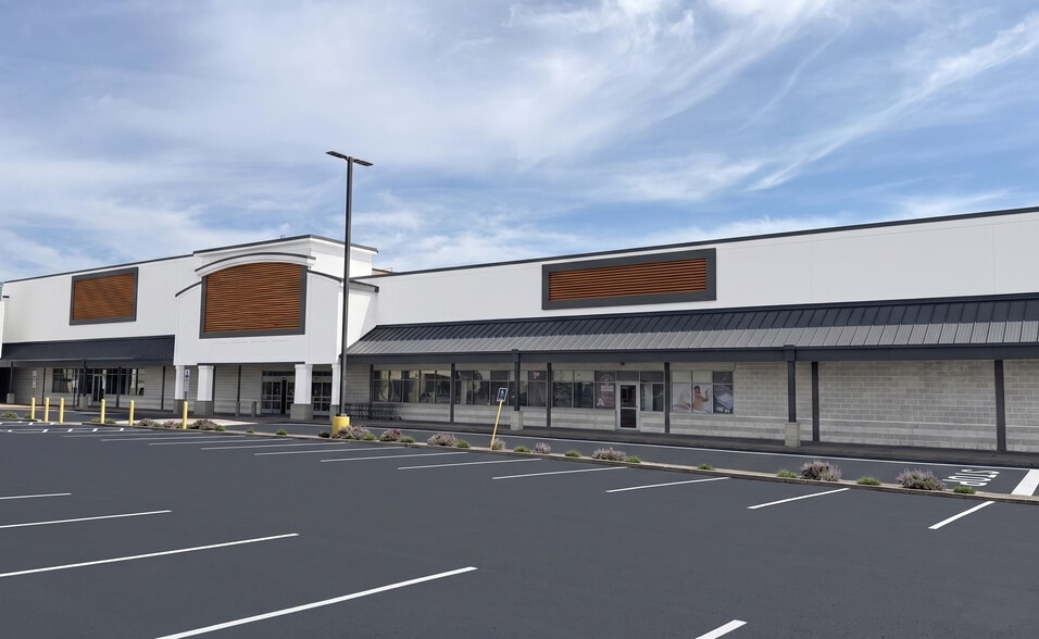 More Photos Of 2001 MacArthur Blvd, Whitehall Unknown For Lease