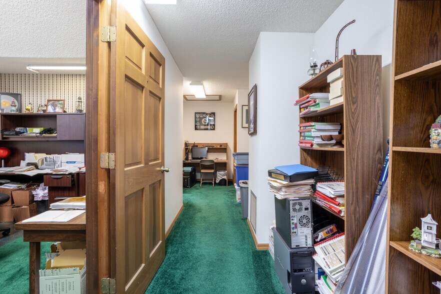 More Photos Of 217 W Seminole Ave, Melbourne Office For Sale