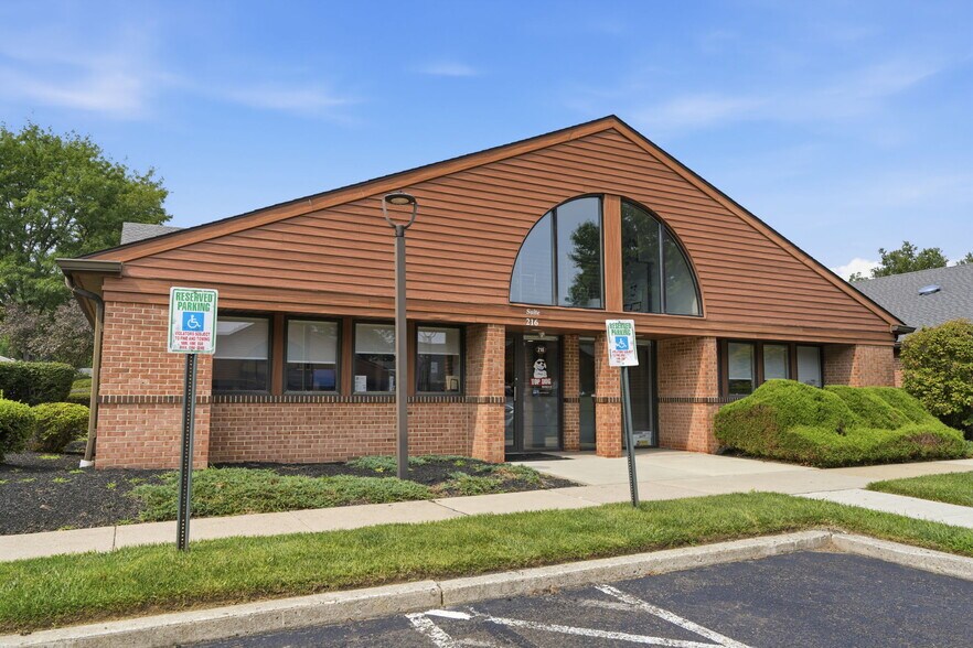 More Photos Of 402 Middletown Blvd, Langhorne Medical For Sale