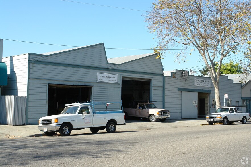 Primary Photo Of 2418 6th St, Berkeley Manufacturing For Lease