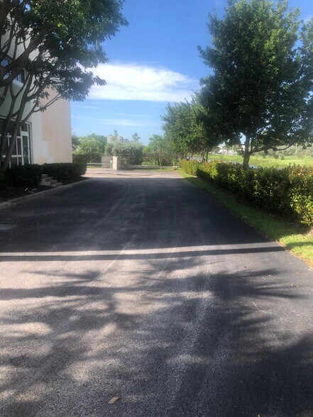 More Photos Of 2400 W Copans Rd, Pompano Beach Showroom For Lease