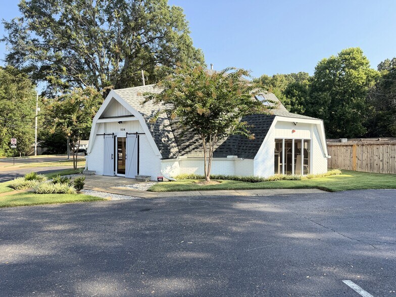 More Photos Of 538 S Center St, Collierville Office For Sale