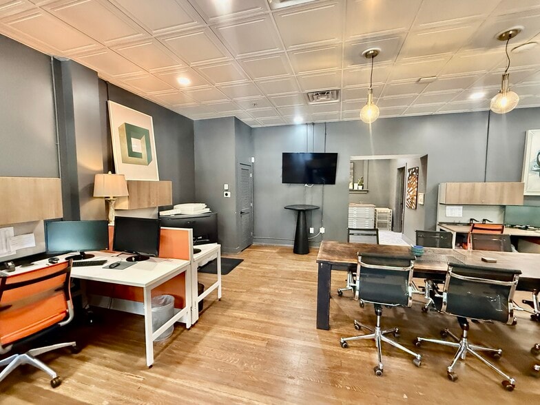 More Photos Of 675 Seminole Ave NE, Atlanta Office For Sale