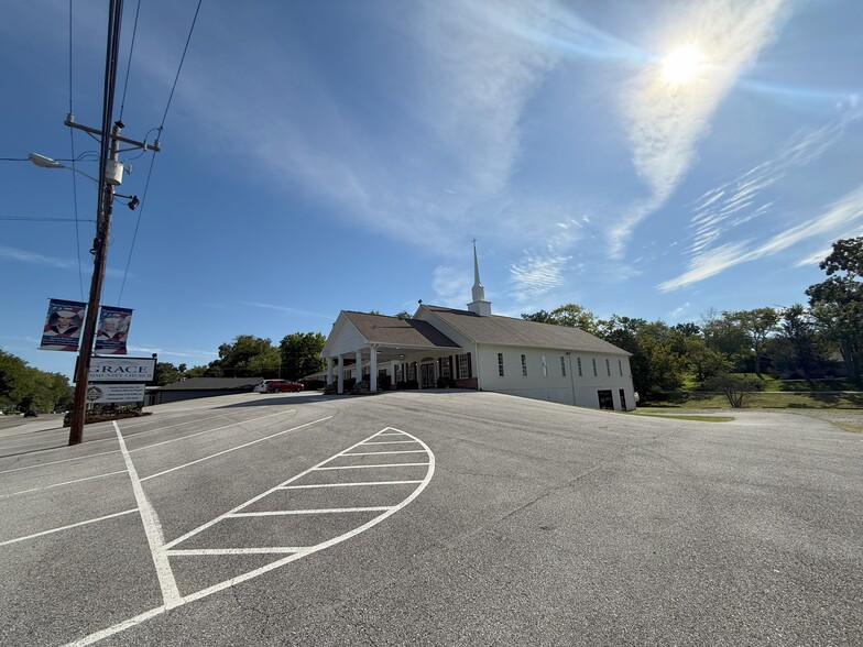 Primary Photo Of 438 W Race St, Kingston Religious Facility For Sale