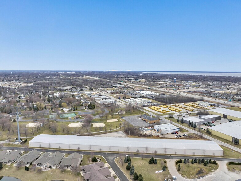 More Photos Of 960 Valley Rd, Menasha Industrial For Sale