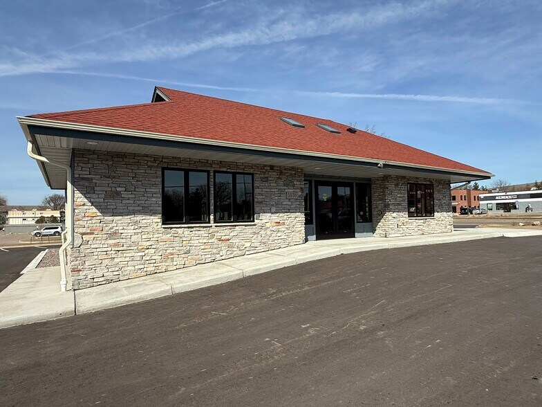 Primary Photo Of 1570 Century Pt, Eagan Storefront Retail Office For Lease