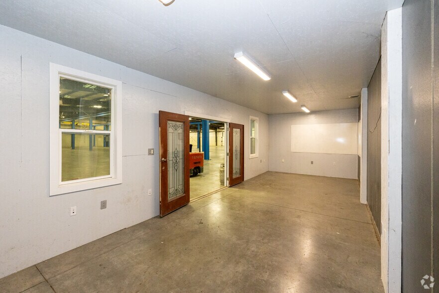 More Photos Of 12555 Energy Rd, Fort Morgan Manufacturing For Lease