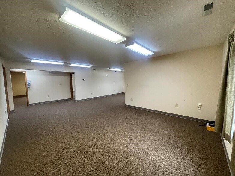 More Photos Of 725 Ritter Dr, Daniels Storefront Retail Office For Lease