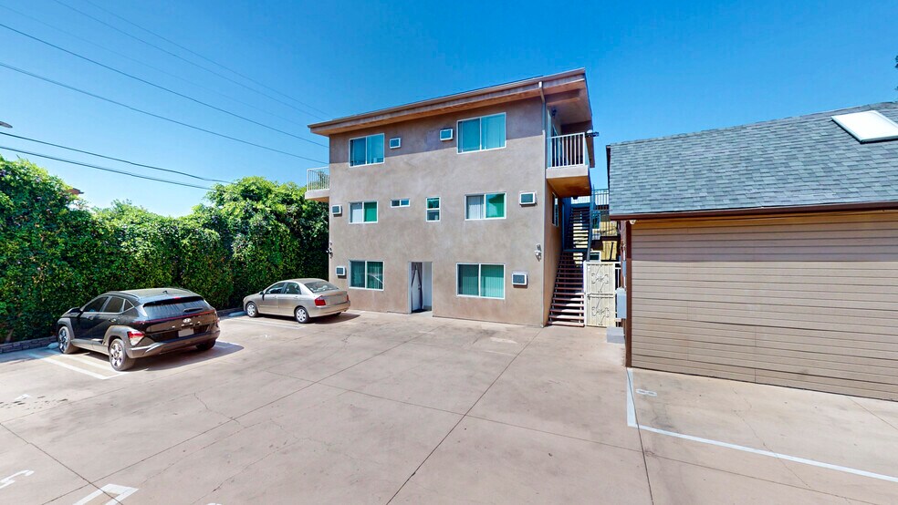 More Photos Of 1344 E Broadway, Glendale Apartments For Sale