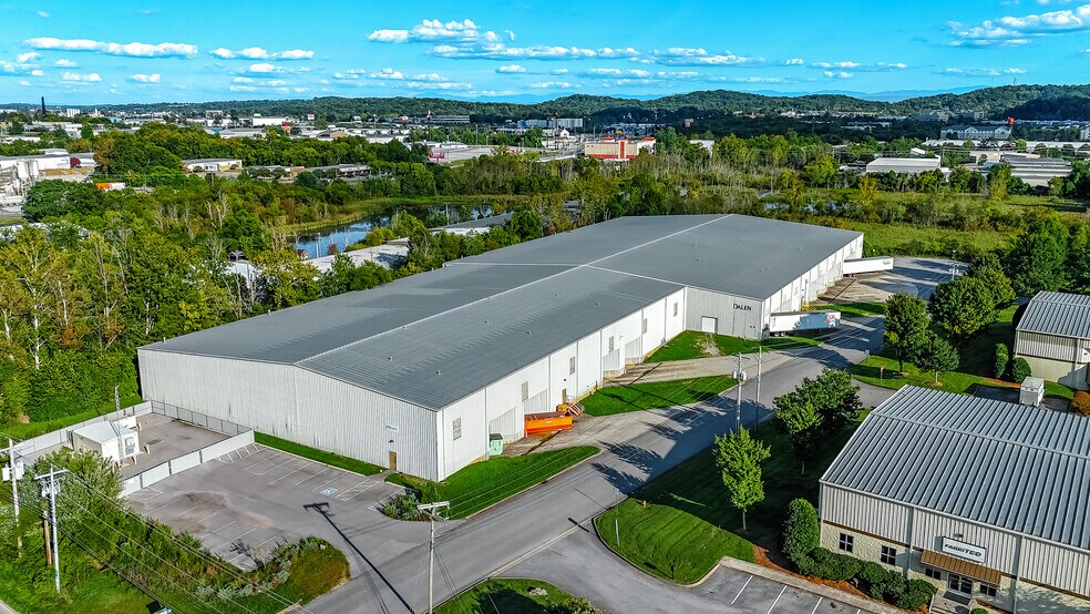 Primary Photo Of 700 Dalen Ln, Knoxville Distribution For Lease