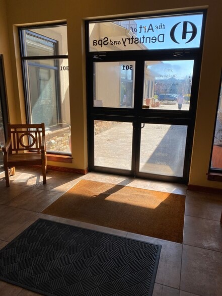 More Photos Of 32 Worlds Fair Dr, Somerset Medical For Lease