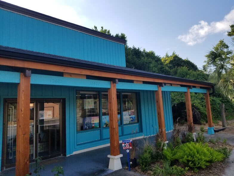 More Photos Of 12425-12427 Clock Tower Pky, Hudson Office For Sale