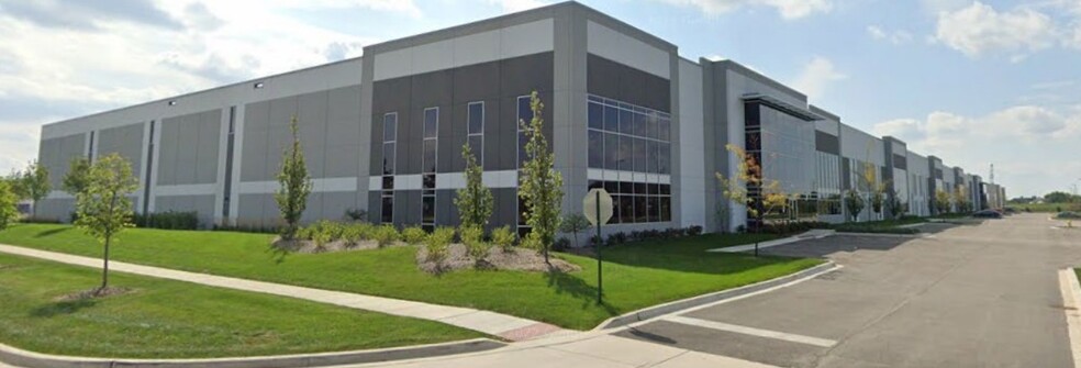 Primary Photo Of 905 Dalton Ln, Bolingbrook Distribution For Lease