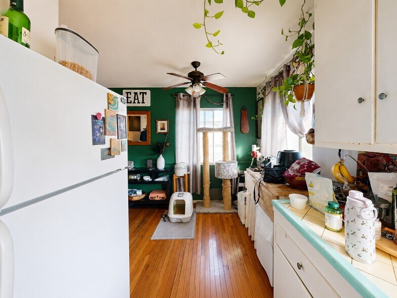 More Photos Of 5642 Lexington Ave, Los Angeles Apartments For Sale