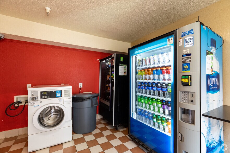 More Photos Of 4810 Bluestone Dr, Raleigh Hotel For Sale